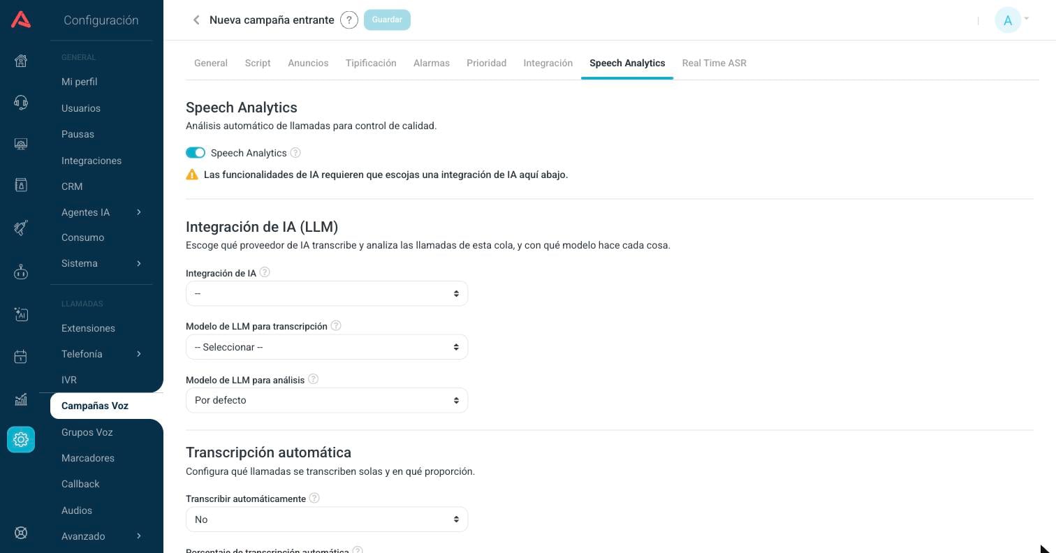 Speech Analytics encendido, con la sección Integración de IA y la de transcripción automática